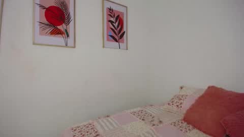 Snapshot of lirio05 chatting on 03.05.25 Lily see u on december 2 online show from 03.05.25