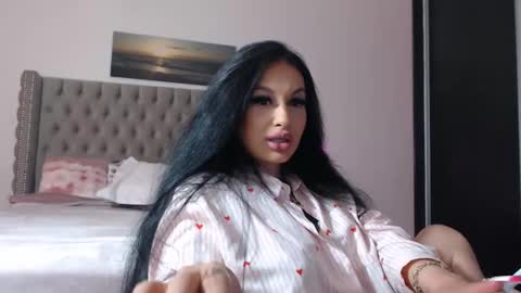 Lisa online show from 04.13.26