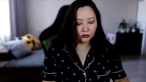 Lisa Harris online show from 02.24.25