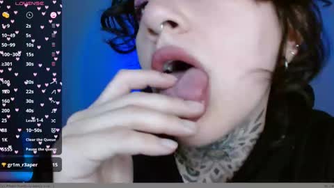 Lisa online show from 01.04.25