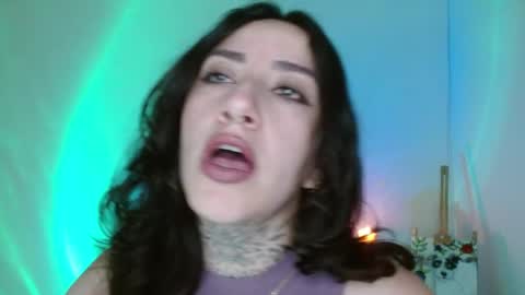 Lisa online show from 04.22.26