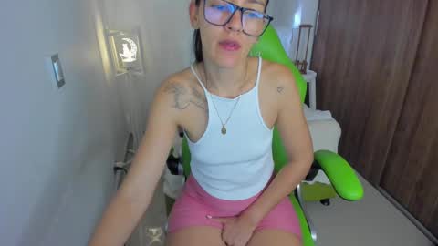 Lisa  online show from 03.10.25