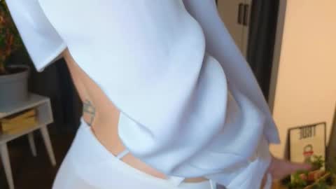 Snapshot of lisa_schiele chatting on 10.12.25 Elisabeth or Lisa online show from 10.12.25