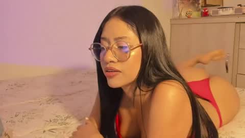 Lisa Thompson online show from 04.18.26