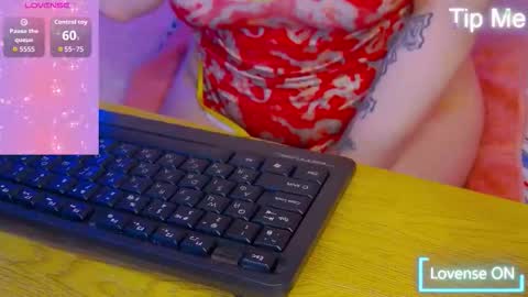 Lisa online show from 11.21.25