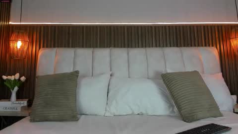 Snapshot of lisalain chatting on 03.20.26 lisa online show from 03.20.26