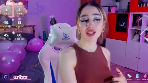 Snapshot of lisamayson chatting on 03.08.25 LISA online show from 03.08.25