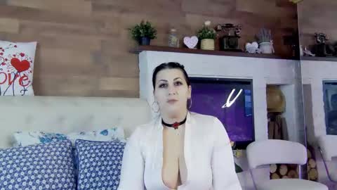 SofiaHanson online show from 02.10.25