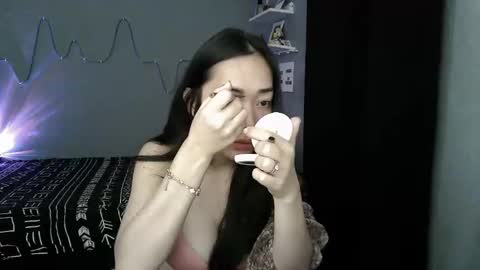 Xinli Su online show from 02.23.26