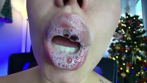 Lisbet online show from 12.10.24