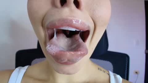 Lisbet online show from 09.27.25