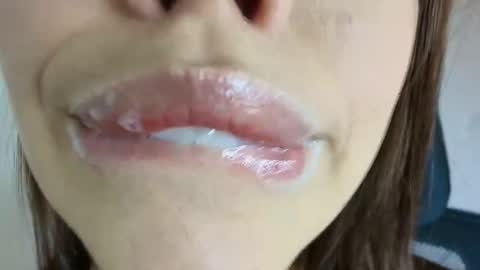 Lisbet online show from 10.22.25