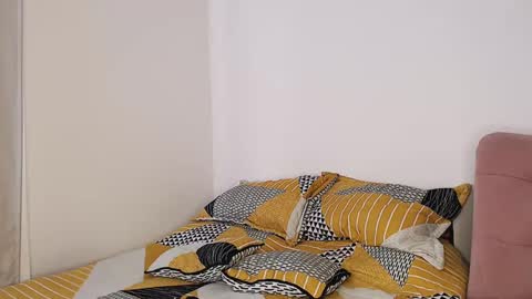 Lisbeth Moore  online show from 10.09.25