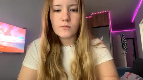 Snapshot of lisi_kiss_ chatting on 05.27.26 Aurora online show from 05.27.26