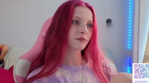 Snapshot of lisiasweet chatting on 06.17.26 Lika online show from 06.17.26