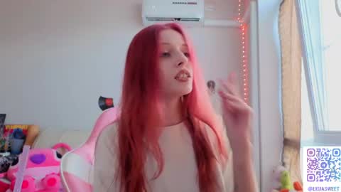 Snapshot of lisiasweet chatting on 06.30.26 Lika online show from 06.30.26