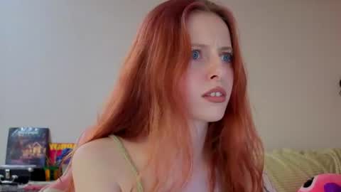Snapshot of lisiasweet chatting on 07.30.26 Lika online show from 07.30.26