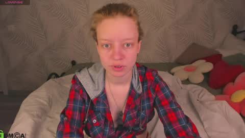 Snapshot of lissa_kitsune chatting on 04.04.26 Lissa online show from 04.04.26