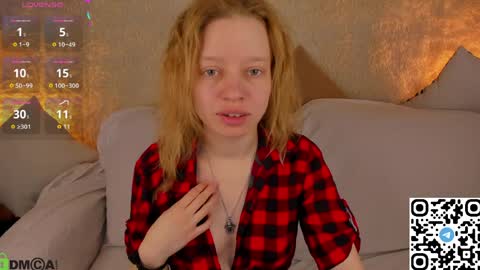 Snapshot of lissa_kitsune chatting on 04.10.26 Lissa online show from 04.10.26