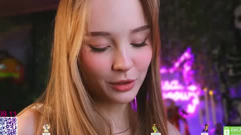 your Liza again. Next stream Dec. 1  at 2 or 3  GMT online show from 11.09.25