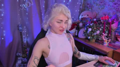 Lissa online show from 12.31.24