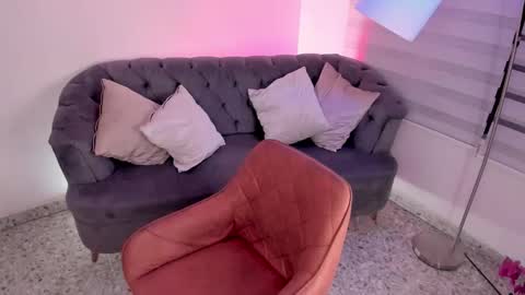 Snapshot of lissascarlett_1 chatting on 11.12.25 Lisssa online show from 11.12.25