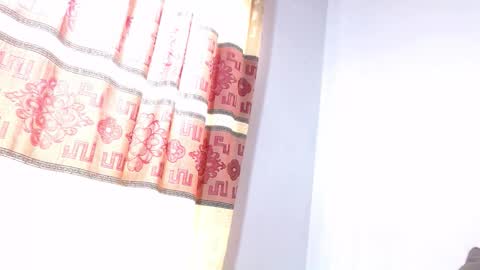 Snapshot of litte_ebonyx chatting on 12.21.25 litte_ebonyx online show from 12.21.25