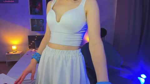 Isabel online show from 02.25.26