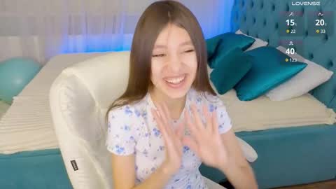 Snapshot of little__lunaa chatting on 02.17.26 online show from 02.17.26