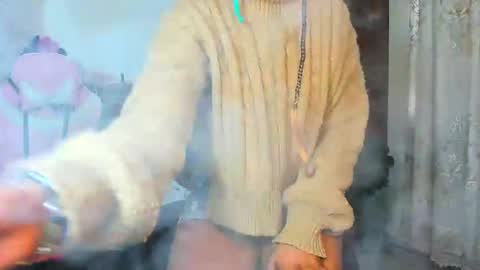 Snapshot of little_africa chatting on 10.25.25 little_africa online show from 10.25.25