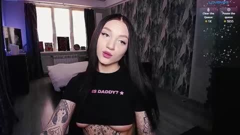 Birdy online show from 03.17.26