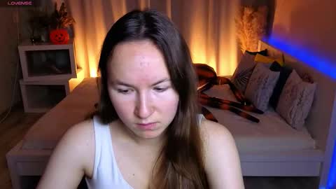 Alexandra online show from 10.14.25