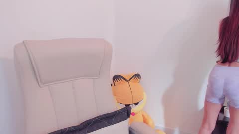 Help me reach 100 likes online show from 02.10.25