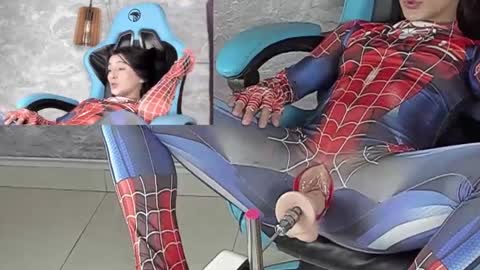 Lili online show from 01.24.25