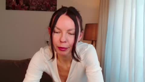 Nicole online show from 03.11.26