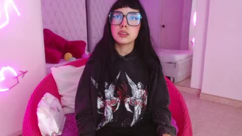 Paulette online show from 04.01.26