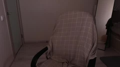 little_pretty_woman online show from 04.19.26