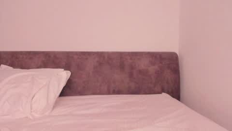 Snapshot of little_red_diamond chatting on 12.13.24 hey im anna online show from 12.13.24