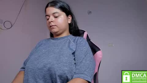 Snapshot of little_shaara chatting on 10.14.25 Shaara online show from 10.14.25