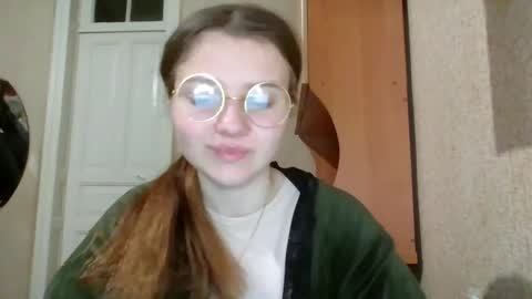 Snapshot of little_shygirl_ chatting on 03.11.25 little_shygirl_ online show from 03.11.25