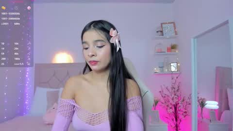 Snapshot of little_sweet_18 chatting on 02.01.26 Daniela online show from 02.01.26