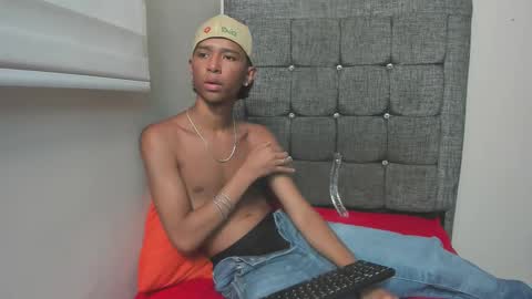 Snapshot of little_twink19x chatting on 02.26.26 JESSAR online show from 02.26.26