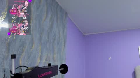 little_valentinaa online show from 12.20.25