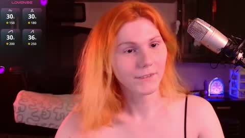 Snapshot of little_witch_sofia chatting on 11.13.25 Sofia online show from 11.13.25