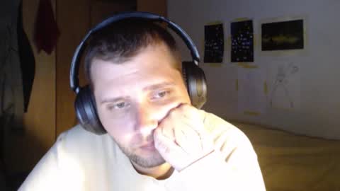 Snapshot of littlealien7 chatting on 11.11.25 littlealien7 online show from 11.11.25