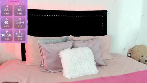  Violet  Alyson  online show from 11.04.25