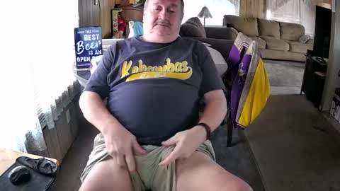 Snapshot of littled83057 chatting on 09.22.25 Littled83057 online show from 09.22.25