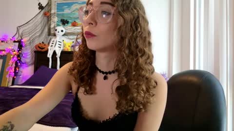 littledeathtrap online show from 10.01.25