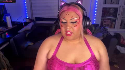 Snapshot of littledracula666 chatting on 02.16.25 littledracula666 online show from 02.16.25