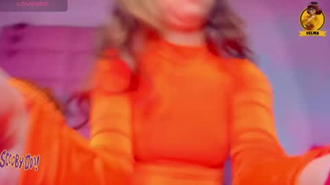 Snapshot of littlee_emma_ chatting on 01.12.25 littlee_emma_ online show from 01.12.25